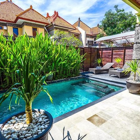 De Cinta Villa - Kuta - 5 Bedrooms - Heart Of Kuta 외부 사진