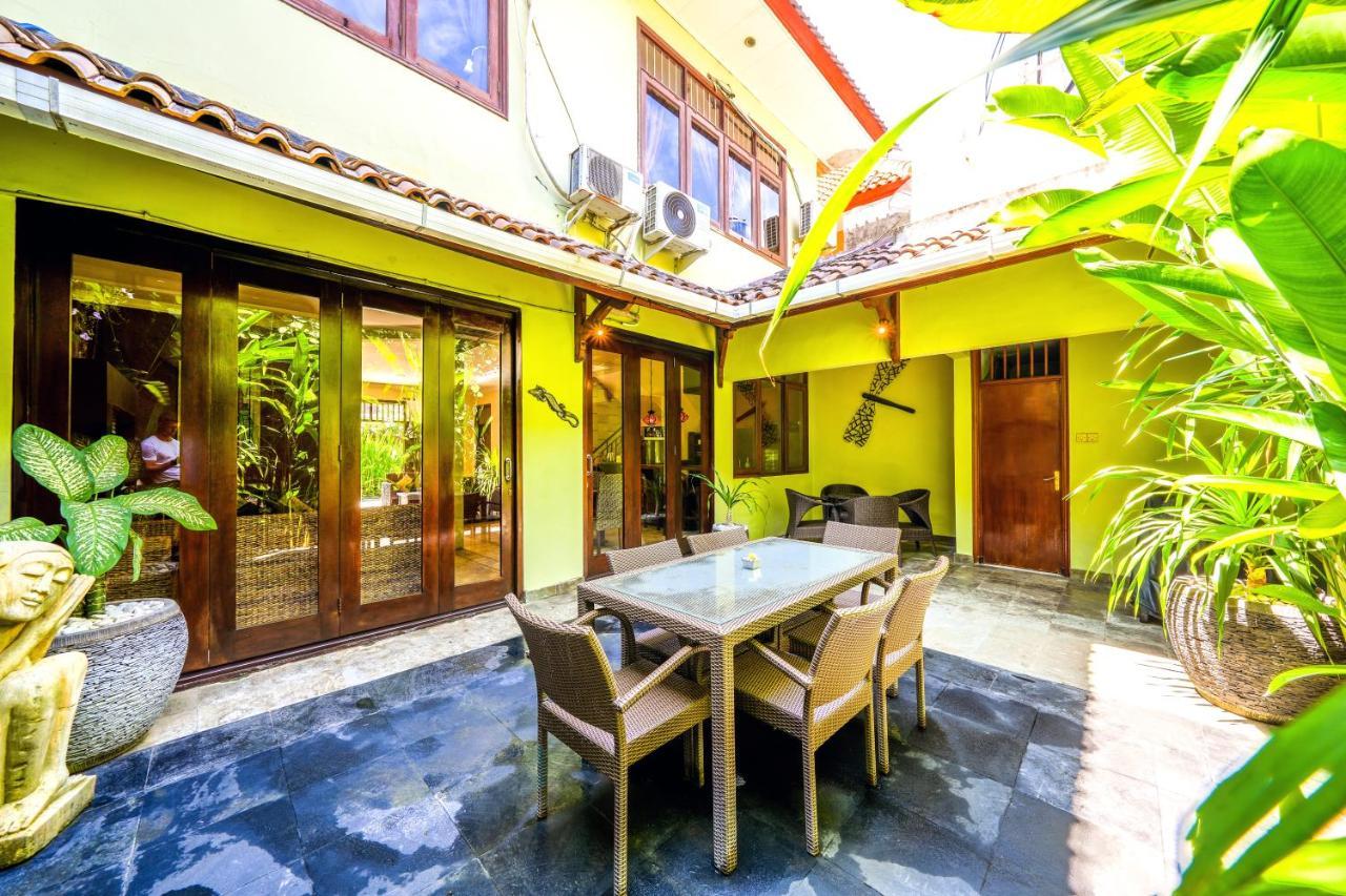 De Cinta Villa - Kuta - 5 Bedrooms - Heart Of Kuta 외부 사진
